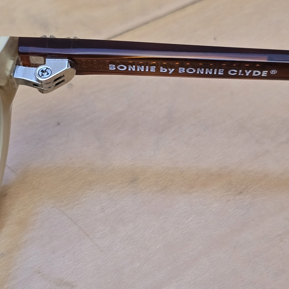 Bonnie Clyde Sunglasses - Picture 7 of 10